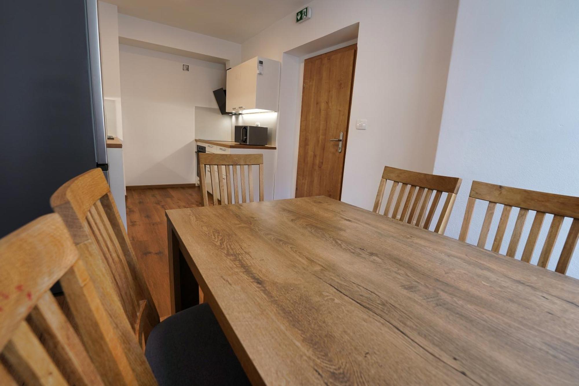 Apartments Metro 7 Ljubljana Ngoại thất bức ảnh