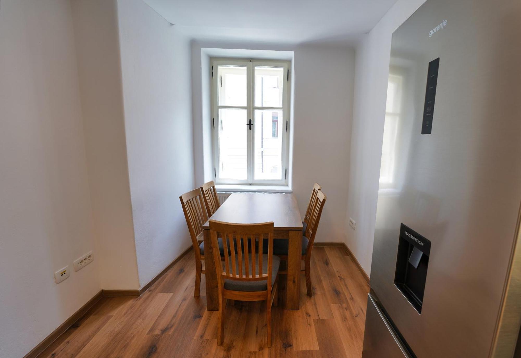 Apartments Metro 7 Ljubljana Ngoại thất bức ảnh