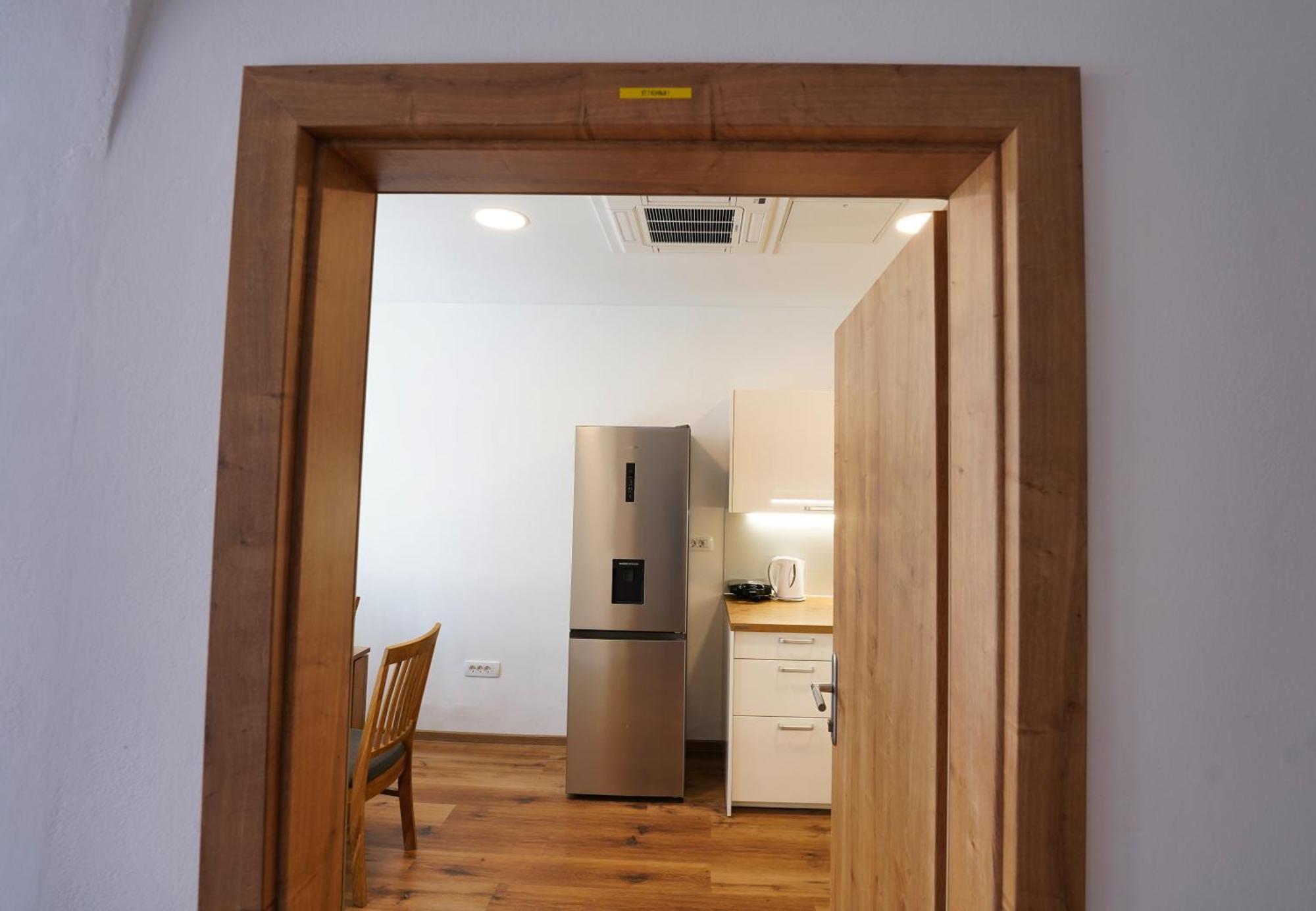 Apartments Metro 7 Ljubljana Ngoại thất bức ảnh