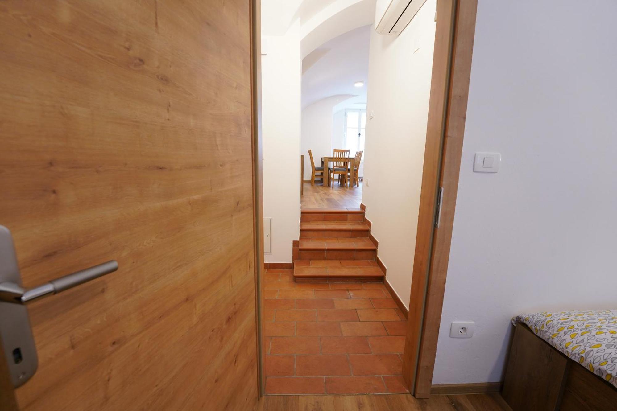 Apartments Metro 7 Ljubljana Ngoại thất bức ảnh
