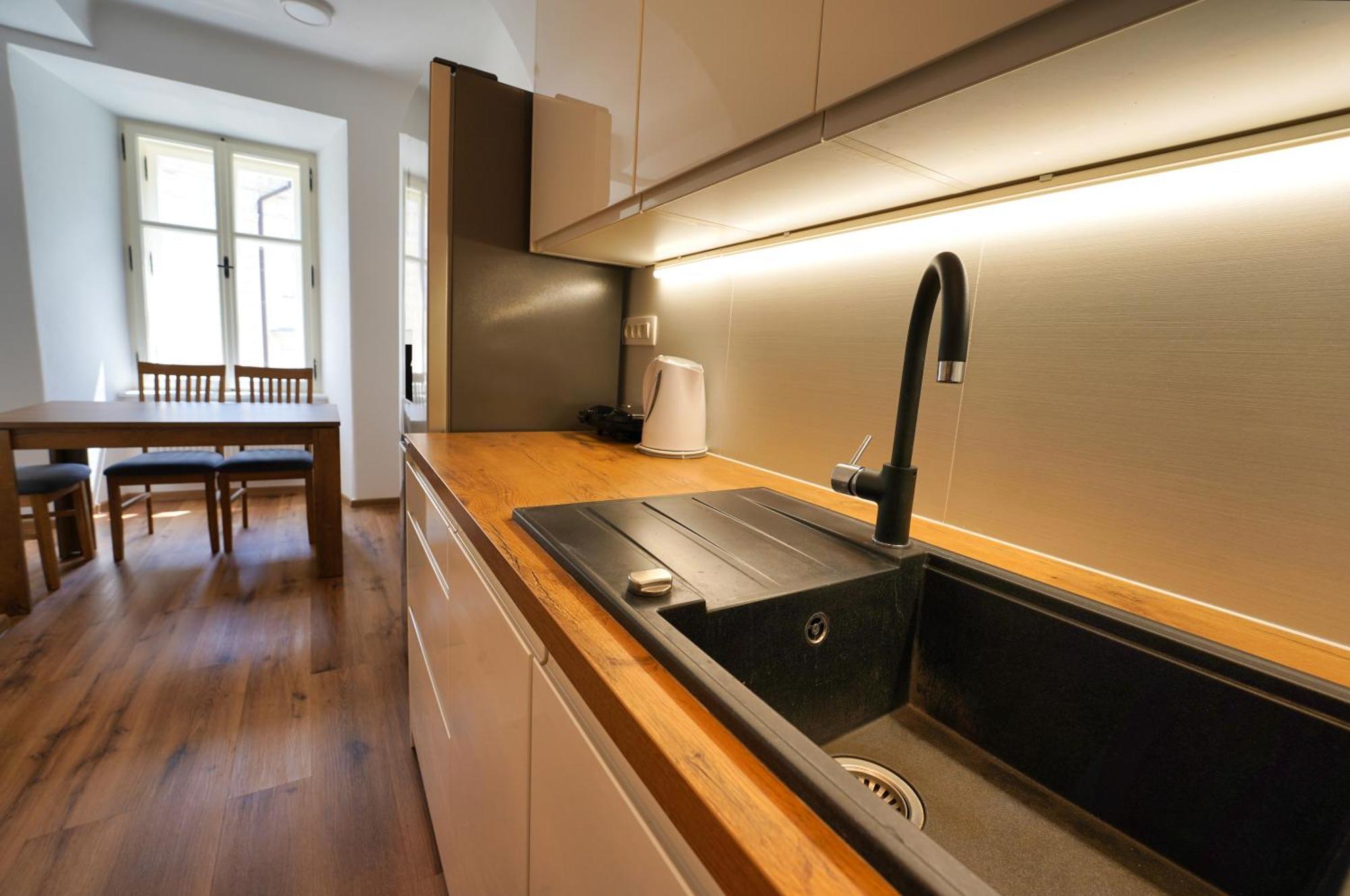 Apartments Metro 7 Ljubljana Ngoại thất bức ảnh