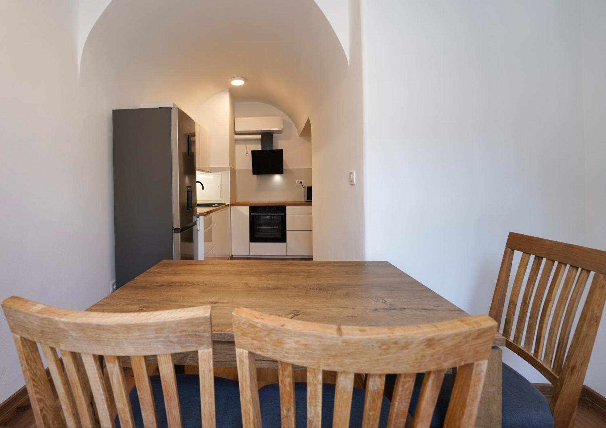 Apartments Metro 7 Ljubljana Ngoại thất bức ảnh