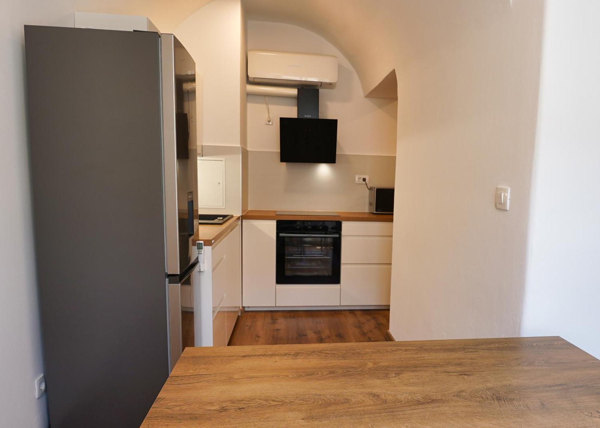 Apartments Metro 7 Ljubljana Ngoại thất bức ảnh