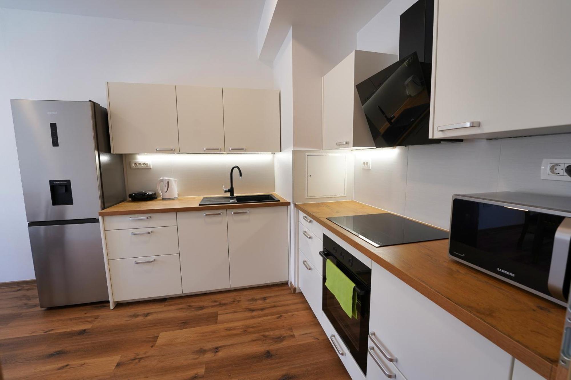 Apartments Metro 7 Ljubljana Ngoại thất bức ảnh